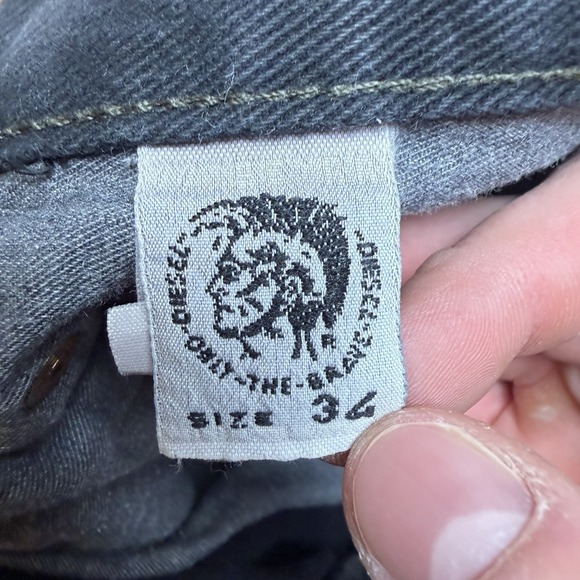 Vintage Diesel Cheyenne Jeans Men 32x30 Black Straight Leg Whiskered Faded Y2K - Picture 6 of 12